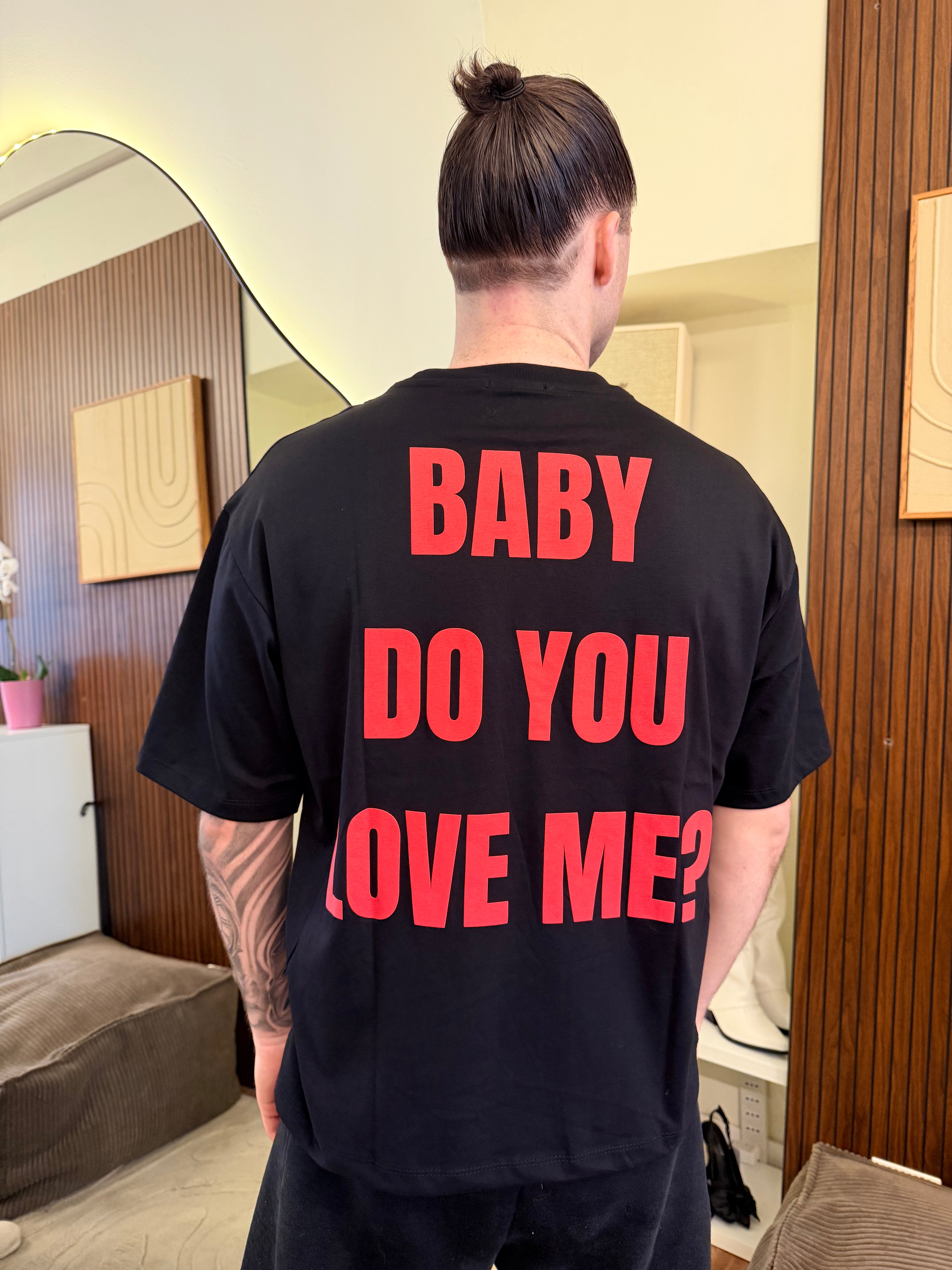T-shirt Baby Do You Love Me nera
