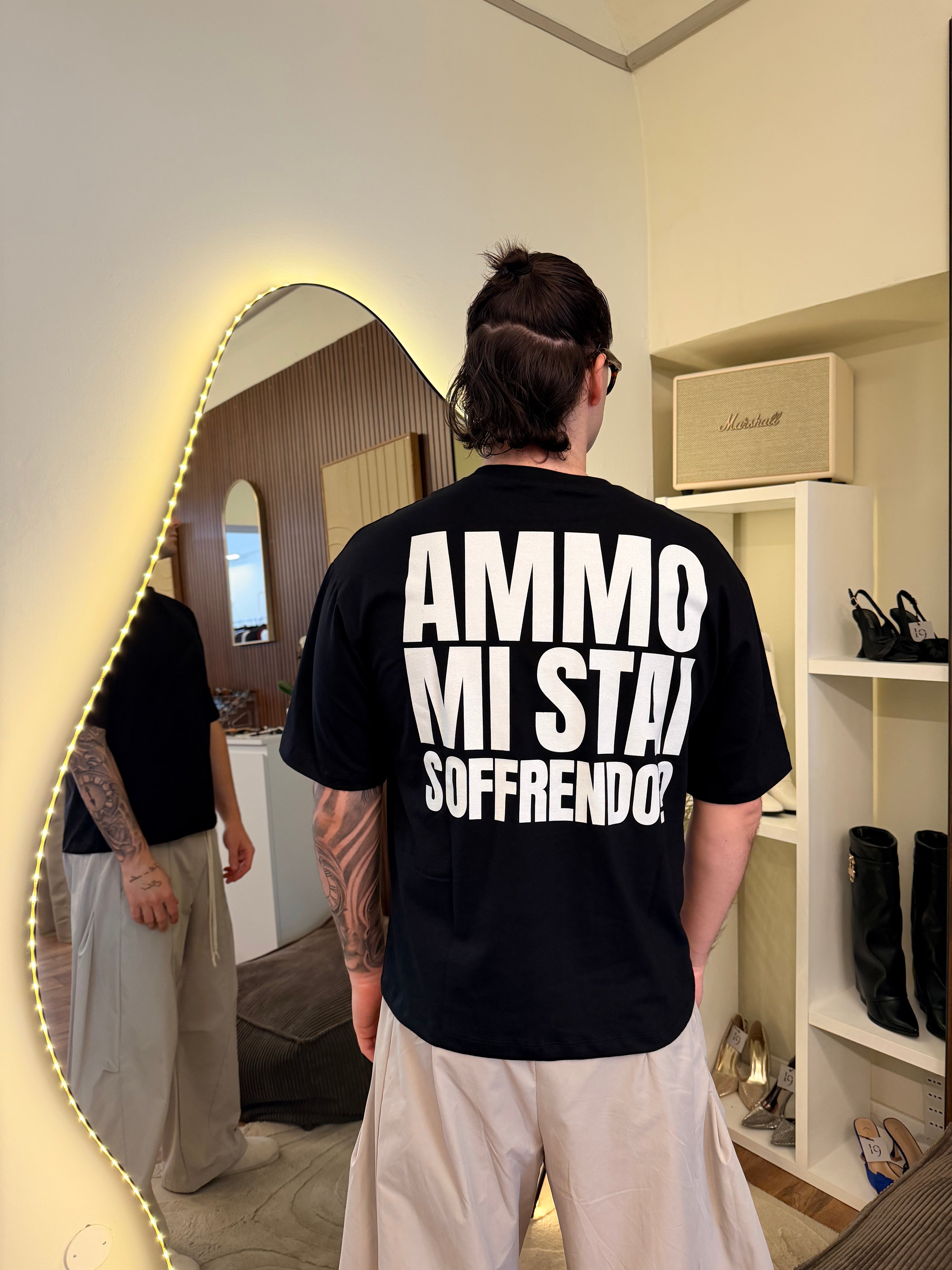 T-shirt Mi Stai Soffrendo nera