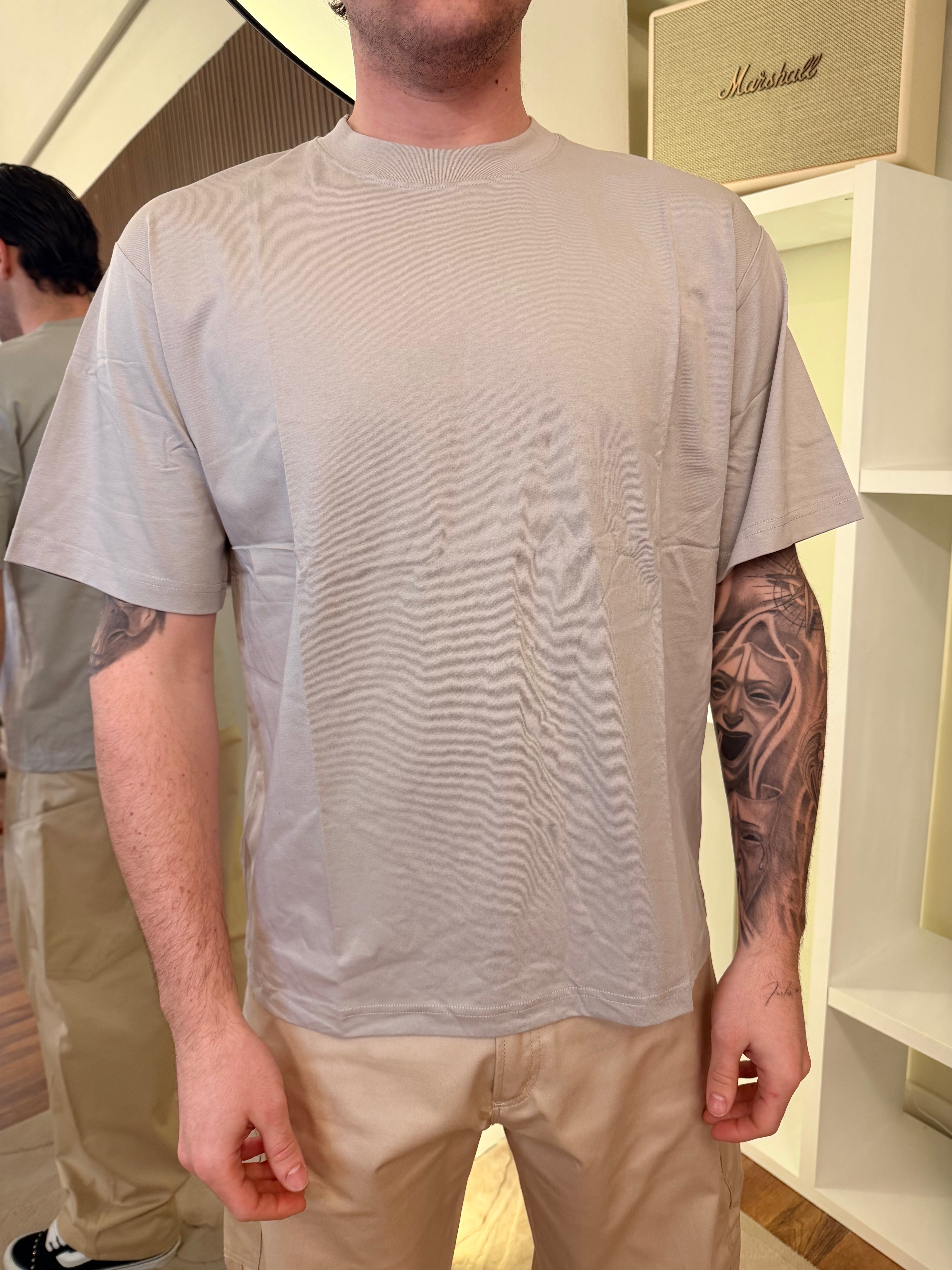 T-shirt Basic grigia chiara